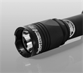 Тактический фонарь Armytek Dobermann XP-L HI холодный свет F02003BC